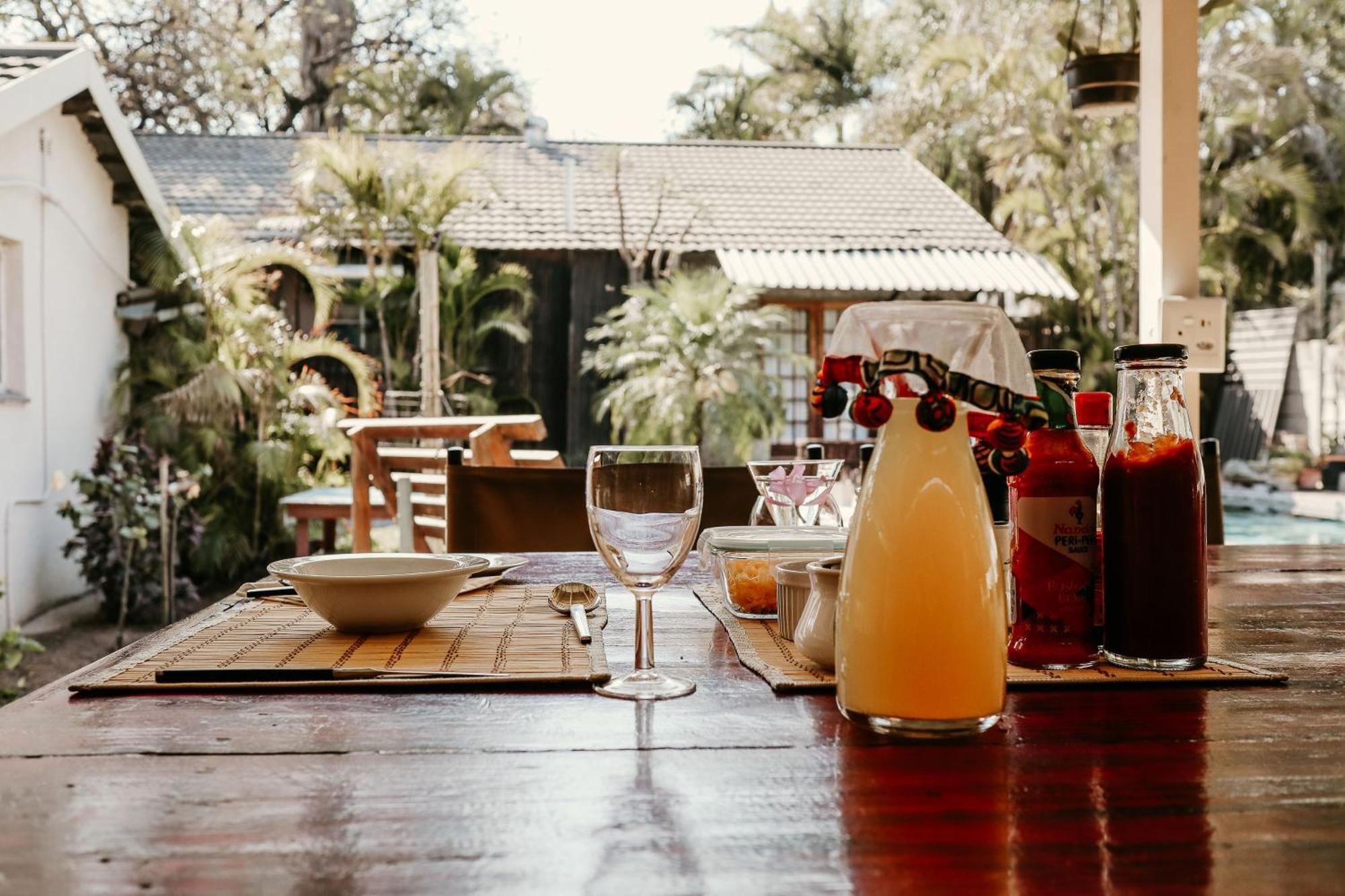 A Traveller'S Palm Hotel Phalaborwa Exterior photo